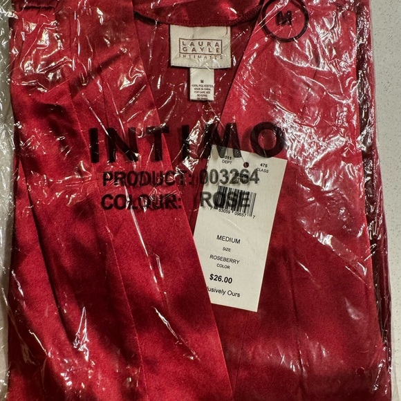 Intimo Luxurious Roseberry Satin Robe - Picture 8 of 12